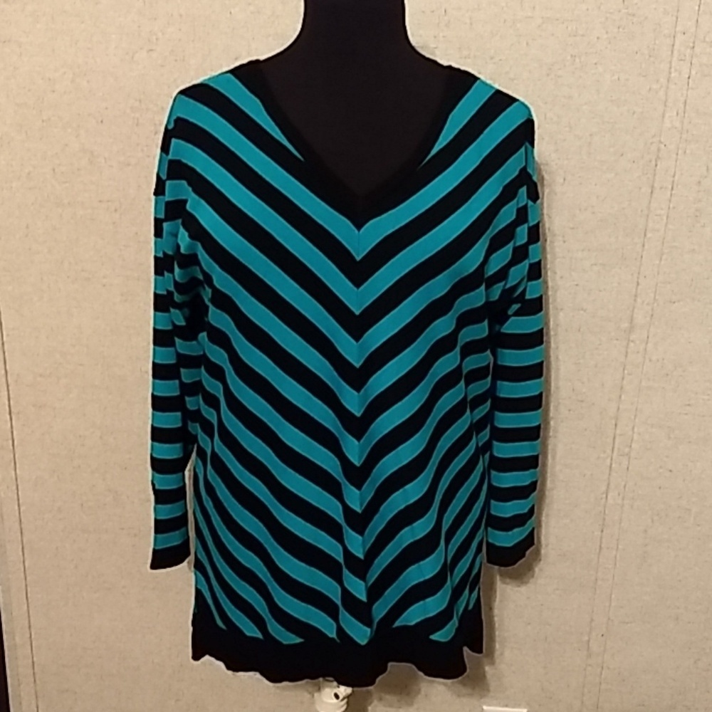 Apt 9 sweater